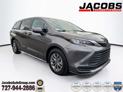 Used 2024 Toyota Sienna LE