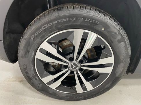 Used 2025 Mercedes-Benz GLB 250 GLB 250 image 12