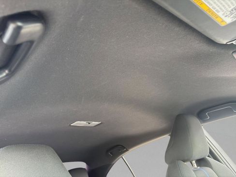 Used 2020 Toyota Corolla SE image 29