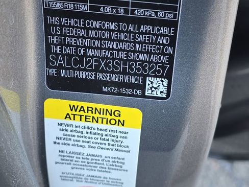 Certified 2025 Land Rover Discovery Sport S image 37