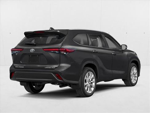 New 2026 Toyota Highlander Limited AWD/4WD image 2