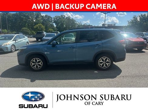 Used 2019 Subaru Forester Premium w/ All-Weather Package AWD/4WD image 5