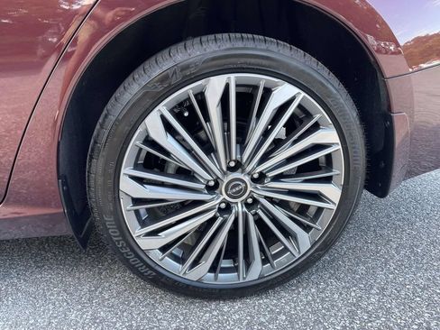 Used 2023 Nissan Altima 2.5 SL AWD/4WD image 10