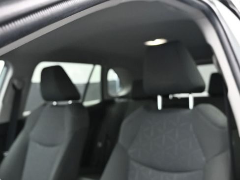 Used 2022 Toyota RAV4 XLE w/ XLE Grade Weather Package AWD/4WD image 31