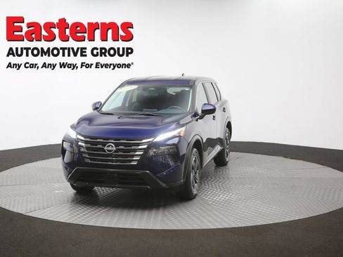 Used 2024 Nissan Rogue SV AWD/4WD image 53