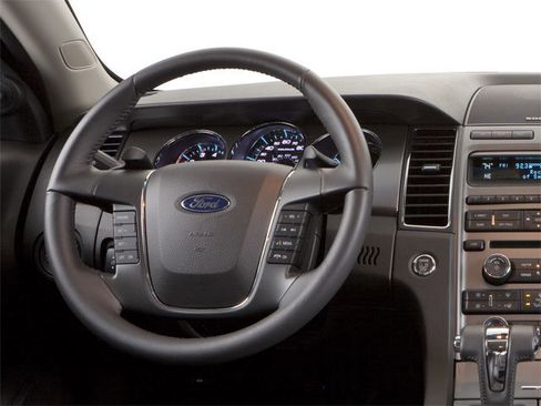 Used 2010 Ford Taurus SEL FWD image 6