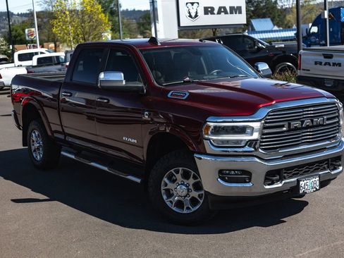 Used 2022 RAM 2500 Laramie AWD/4WD image 2