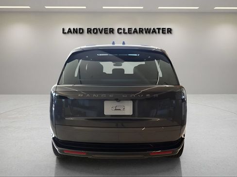 New 2025 Land Rover Range Rover SE AWD/4WD image 3