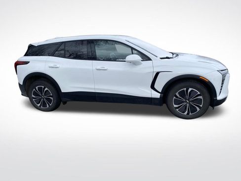 Used 2024 Chevrolet Blazer EV LT image 4