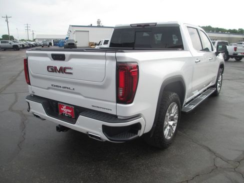 Used 2022 GMC Sierra 1500 Denali AWD/4WD image 6