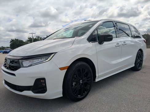 Used 2025 Honda Odyssey Sport-L image 9