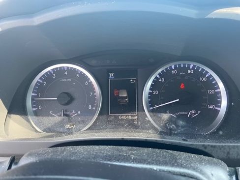 Used 2019 Toyota Highlander LE FWD image 19
