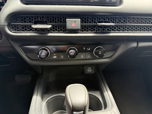 Certified 2025 Honda HR-V LX image 13