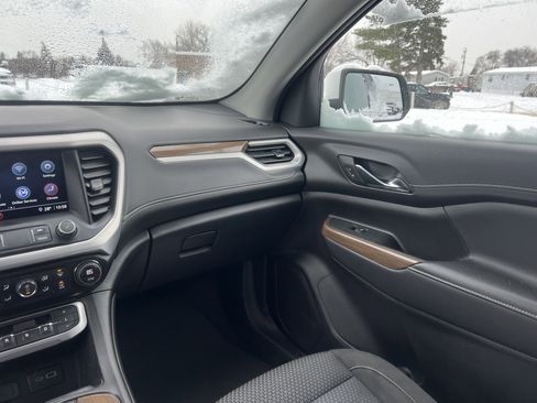 Certified 2023 GMC Acadia SLE image 15