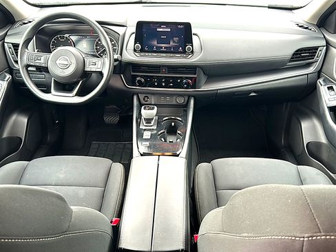 Used 2024 Nissan Rogue S image 20