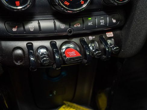 Used 2022 MINI Cooper S image 16