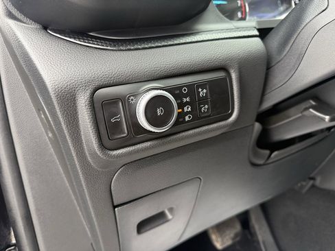 Used 2023 Ford Explorer ST-Line w/ Class IV Trailer Tow Package image 8