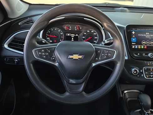 Used 2024 Chevrolet Malibu LT image 14