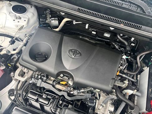 Used 2024 Toyota RAV4 XLE image 34