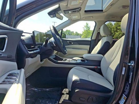 New 2026 Kia Carnival SX image 6