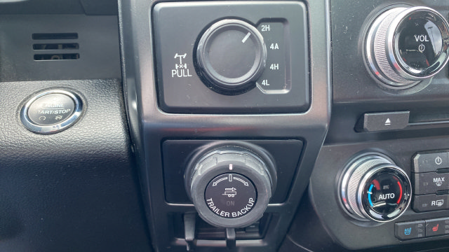 Used 2017 Ford F150 Lariat w/ Equipment Group 502A Luxury AWD/4WD image 20