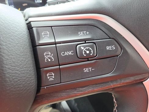 Used 2021 Jeep Grand Cherokee L Limited image 43