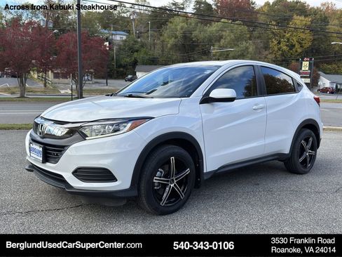 Used 2022 Honda HR-V LX image 8