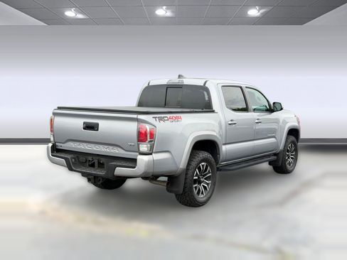 Used 2020 Toyota Tacoma TRD Sport AWD/4WD image 7