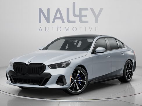 Used 2024 BMW 540i xDrive w/ Executive Package AWD/4WD image 9