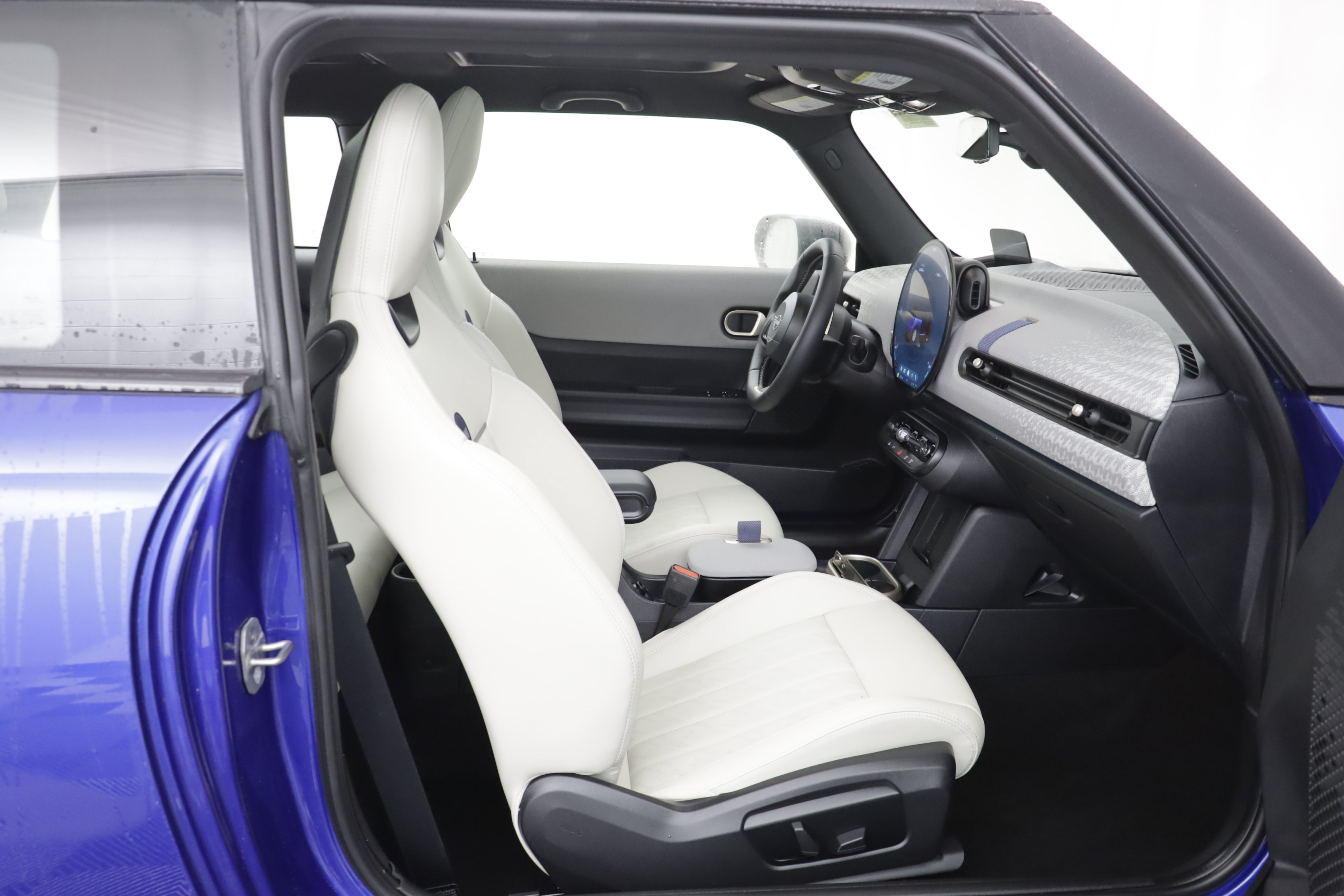 Certified 2025 MINI Cooper S FWD image 17