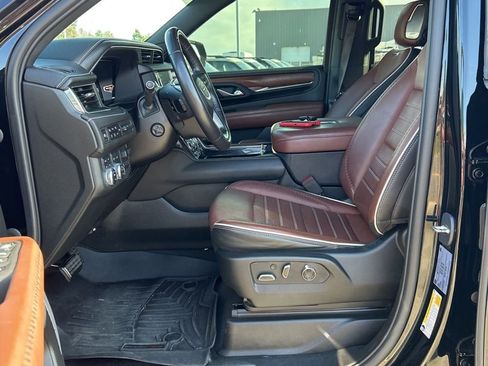 Used 2023 GMC Yukon XL Denali Ultimate image 14