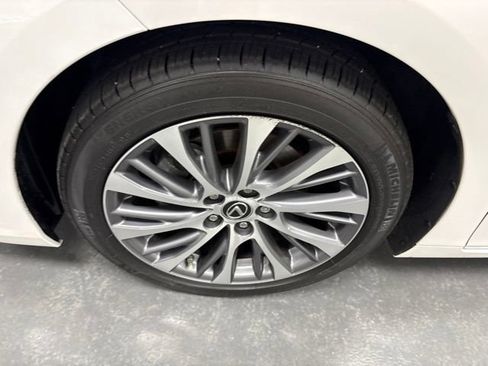 Used 2021 Lexus ES 250 w/ Premium Package AWD/4WD image 29