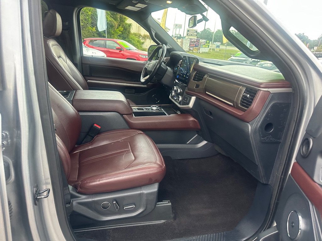 Used 2022 Ford Expedition Limited RWD image 23