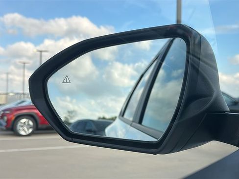 Used 2025 Hyundai Tucson SEL FWD image 18