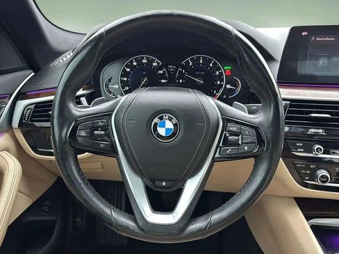 Used 2019 BMW 530i w/ Convenience Package image 36