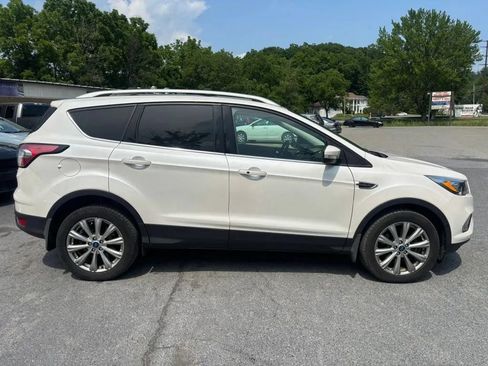 Used 2018 Ford Escape Titanium AWD/4WD image 9