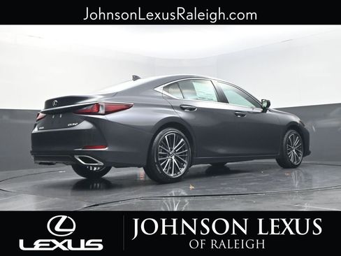 New 2025 Lexus ES 350 w/ Premium Package image 19