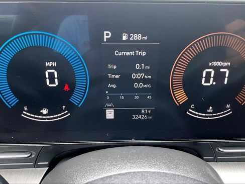 Used 2025 Hyundai Kona SEL AWD/4WD image 18