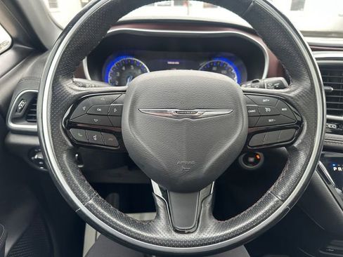 Used 2020 Chrysler Pacifica Limited image 21