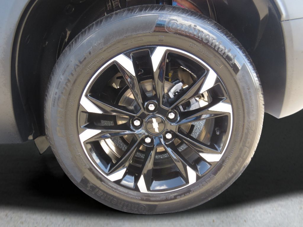 Certified 2023 Chevrolet TrailBlazer LT w/ Convenience Package FWD image 22