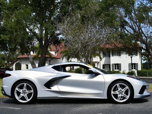 Used 2024 Chevrolet Corvette Stingray Coupe w/ Chrome Exterior Badge Package image 25