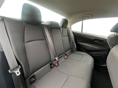 Certified 2022 Toyota Corolla LE image 21