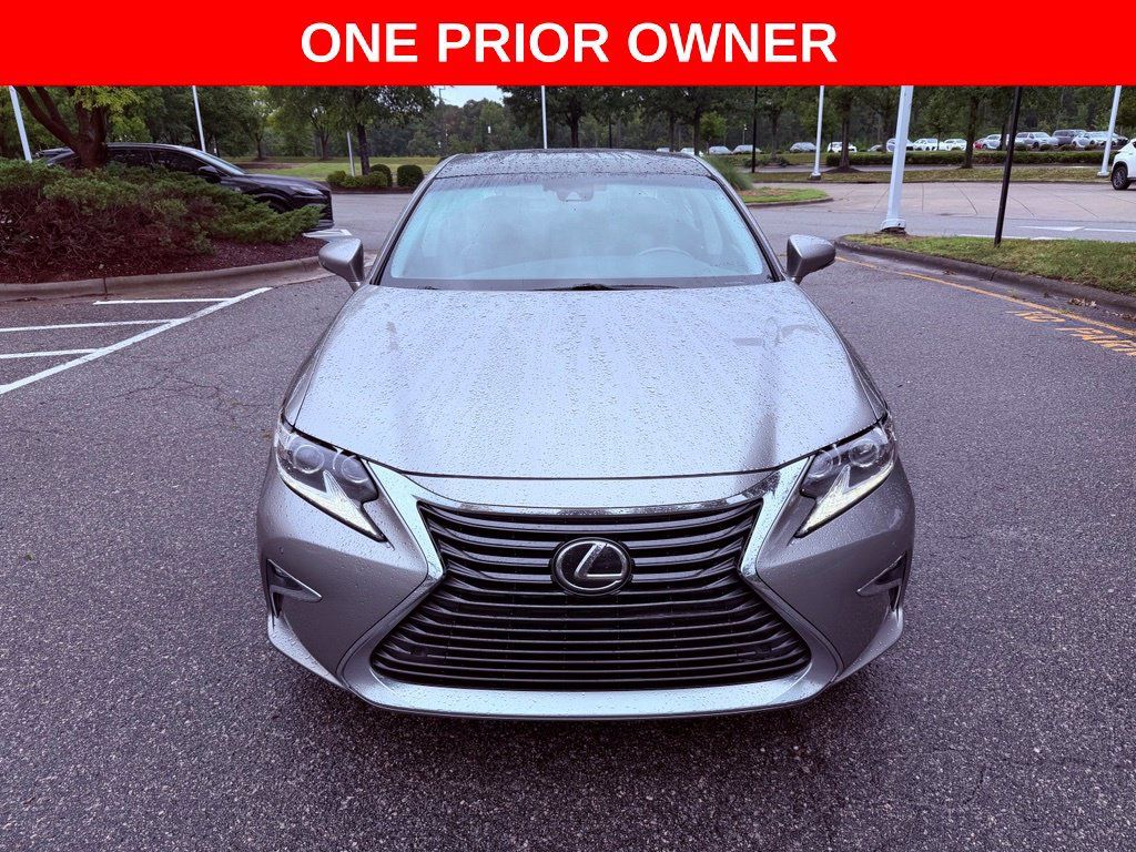 Used 2016 Lexus ES 350 w/ Luxury Package w/Wood Trim FWD image 2