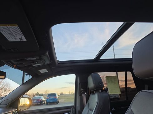 Used 2021 GMC Yukon Denali image 21