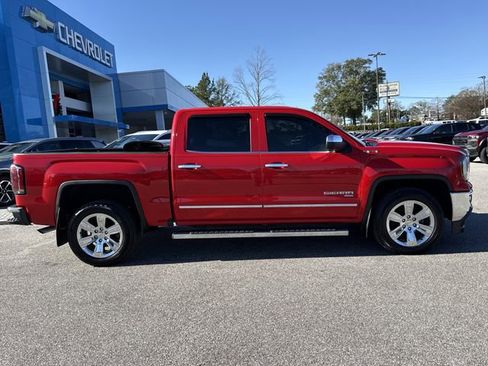 Used 2018 GMC Sierra 1500 SLT image 2