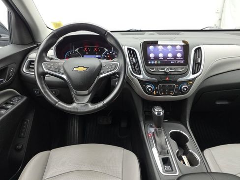 Used 2020 Chevrolet Equinox Premier image 17