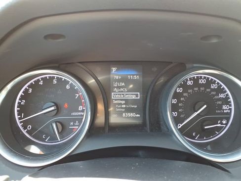 Certified 2019 Toyota Camry SE FWD image 20