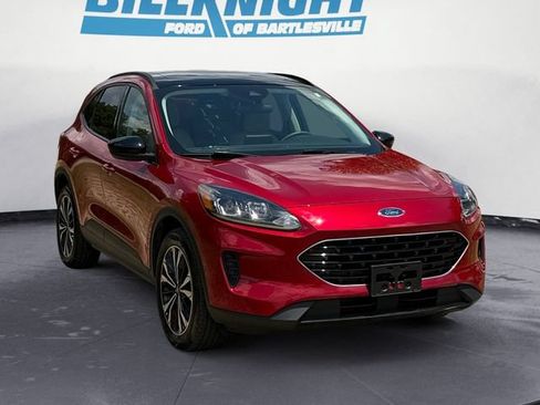 Used 2022 Ford Escape SE w/ SE Sport Appearance Package AWD/4WD image 7