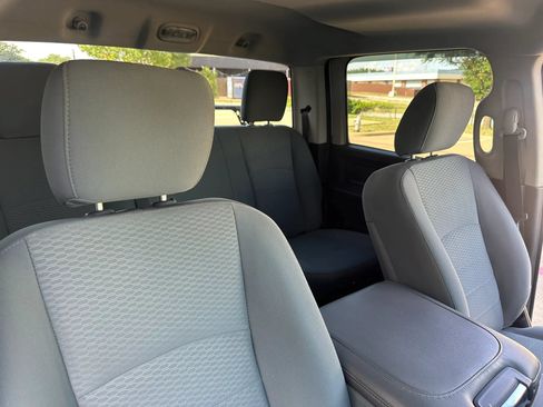 Used 2018 RAM 3500 Tradesman w/ Chrome Appearance Group AWD/4WD image 30