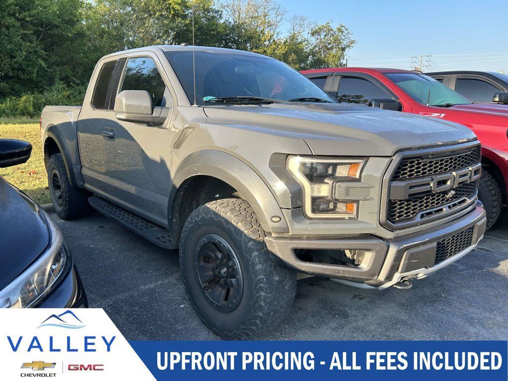 Used 2018 Ford F150 Raptor w/ Equipment Group 802A Luxury AWD/4WD image 1